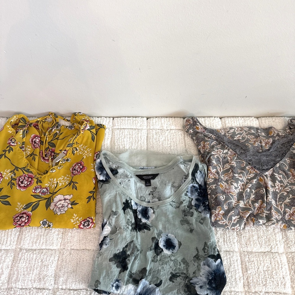 Lot Of 3 Sleeveless Tops Size L Minimalist Officecore Professional Fairy Flowy